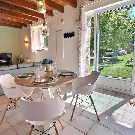 Holiday home Les De L'etang De La Foret